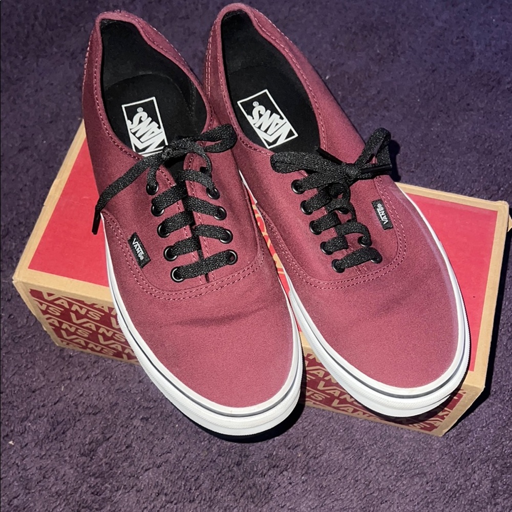 2020 Authentic 'Port Royale' size 12 replacement box